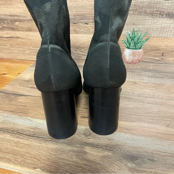 Jeffrey Campbell Green Camo Print Going Out Siren Ankle Sock Boot Sz 9.5 - Picture 7 of 11
